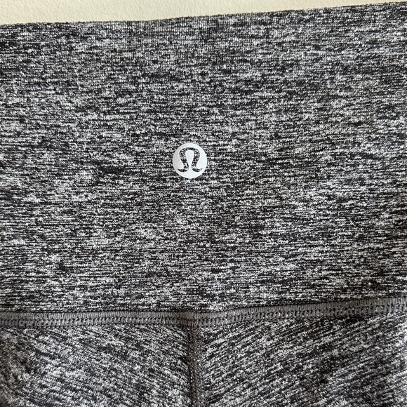 Lululemon Heather Gray High-Waisted Leggings, Size 4 - Picture 13 of 16
